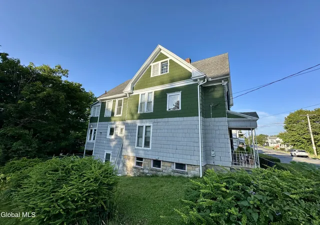 Photo 3 of Single family home for sale at 101 E Main St, Johnstown, NY 12095 | MLS# 202622221 | Listing updated on 2026-08-27