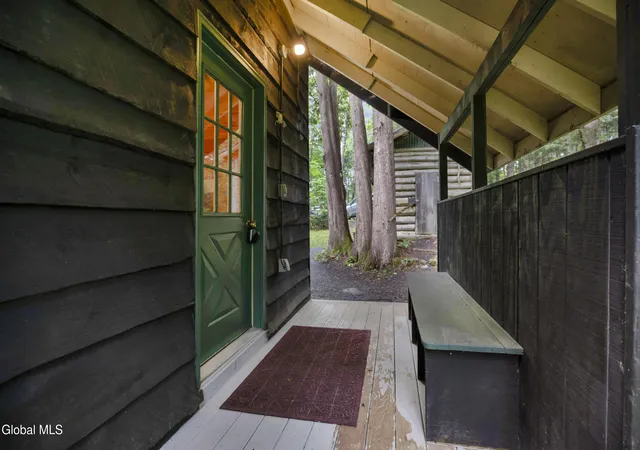 Photo 3 of Single family home for sale at 29 Fennessey Ln, Newcomb, NY 12852 | MLS# 202622407 | Listing updated on 2026-09-29