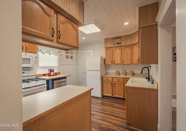 Photo 4 of Sale Pending at 198 Church Ave, Ballston Spa, NY 12020 | MLS# 202622299 | Listing updated on 2026-08-29