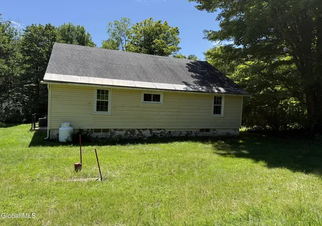 Photo 3 of Sale Pending at 296 W State St Ext, Gloversville, NY 12078 | MLS# 202622367 | Listing updated on 2026-08-07