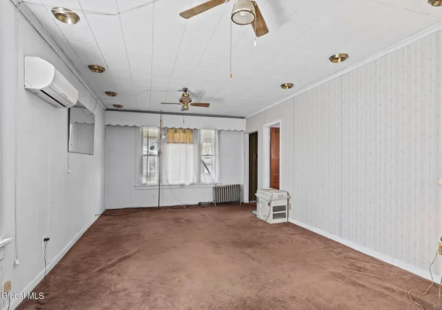 Photo 4 of Sale Pending at 126 Daniels Ave, Schenectady, NY 12304 | MLS# 202622468 | Listing updated on 2026-09-09