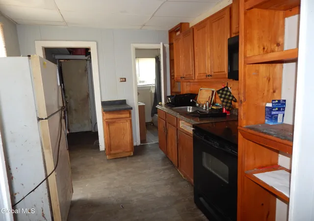 Photo 4 of Sale Pending at 27 Homestead St, Albany, NY 12203 | MLS# 202622532 | Listing updated on 2026-08-07
