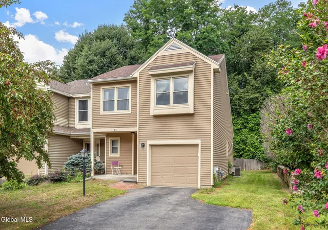 1st image of 214 Walnut Ln, Slingerlands, NY 12159 | MLS# 202622520