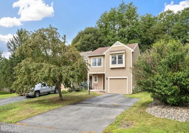 2nd image of 214 Walnut Ln, Slingerlands, NY 12159 | MLS# 202622520