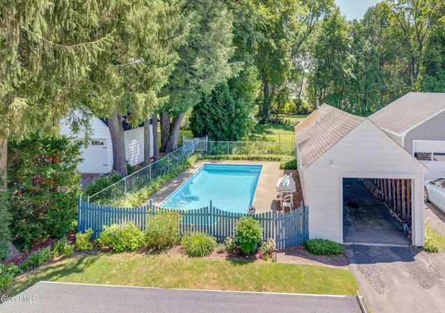 Photo 4 of Sale Pending at 82 Oakland Ave, Gloversville, NY 12078 | MLS# 202622270 | Listing updated on 2026-09-03