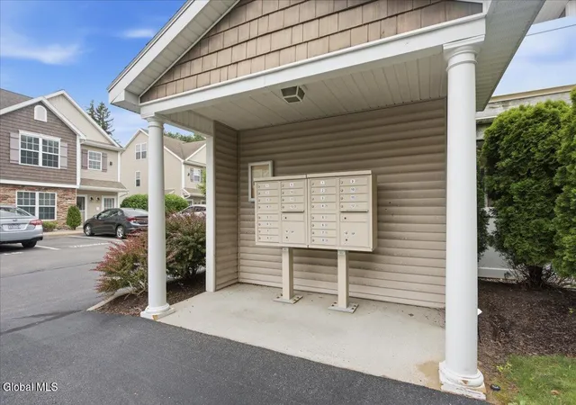 2nd image of 2000 Curry Rd, Schenectady, NY 12303