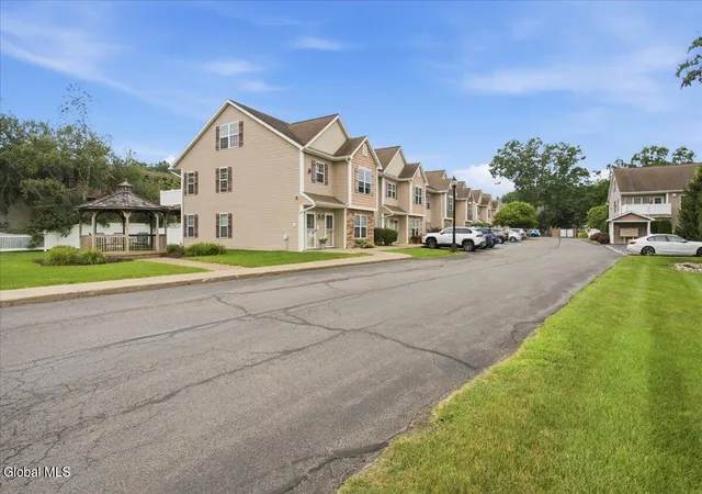 Photo 3 of Sale Pending at 2000 Curry Rd #25, Schenectady, NY 12303 | MLS# 202622334 | Listing updated on 2026-07-30