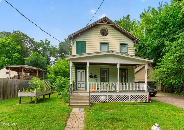 1st image of 27 Lilac Ln, Troy, NY 12180 | MLS# 202623830