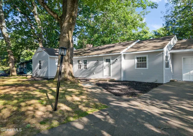 Photo 3 of Sale Pending at 8 Woodland Dr, Johnstown, NY 12095 | MLS# 202622584 | Listing updated on 2026-08-04