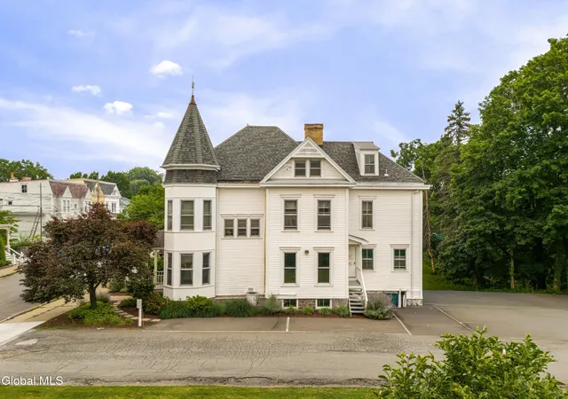 3rd image of 437 E Allen St, Hudson, NY 12534 | MLS# 202622353