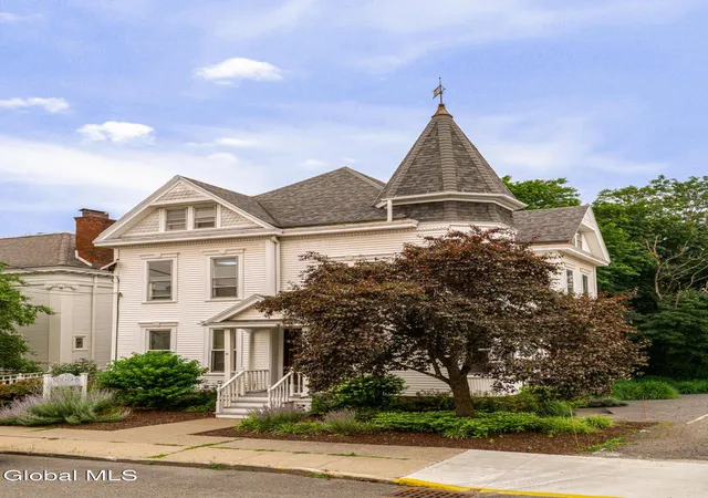 5th image of 437 E Allen St, Hudson, NY 12534 | MLS# 202622353