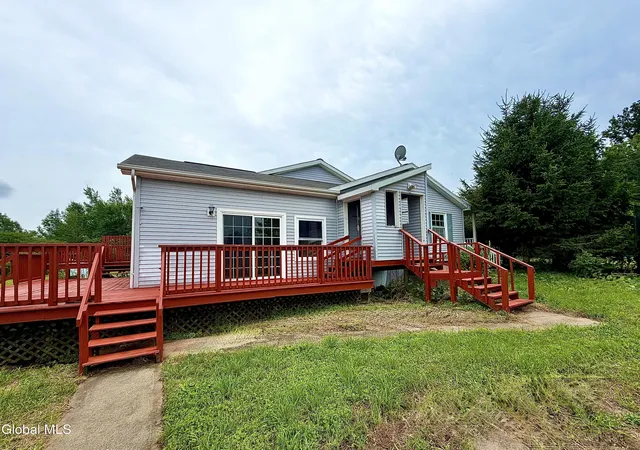 Photo 4 of Single family home for sale at 1912 Thompsons Lake Rd, Altamont, NY 12009 | MLS# 202622616 | Listing updated on 2026-09-13