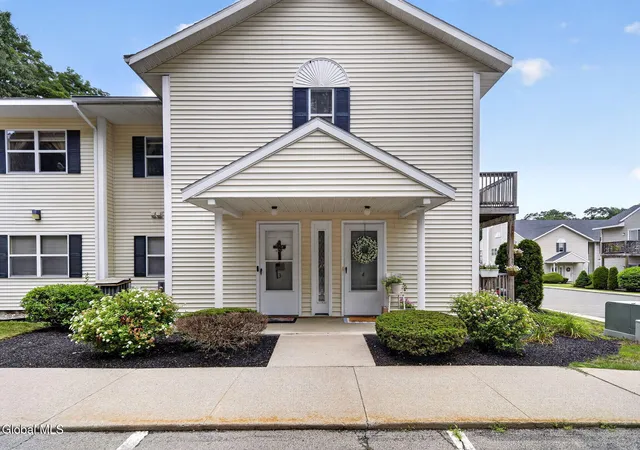 Photo 3 of Sale Pending at 103 Greenwich Dr, Albany, NY 12203 | MLS# 202622423 | Listing updated on 2026-08-10
