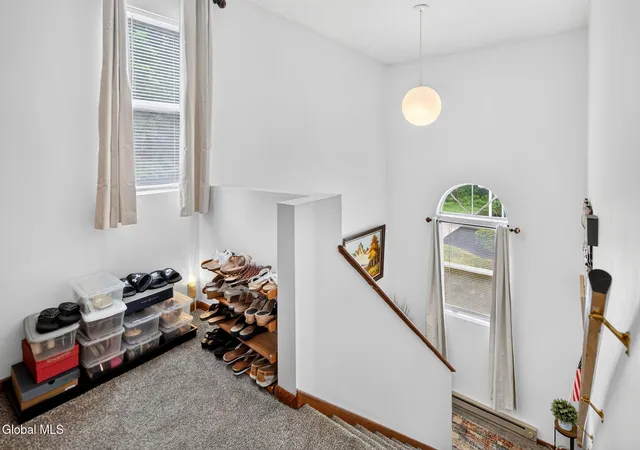 Listing Photo 5 - Condo for sale in building located at 103 Greenwich Dr, Albany, NY 12203