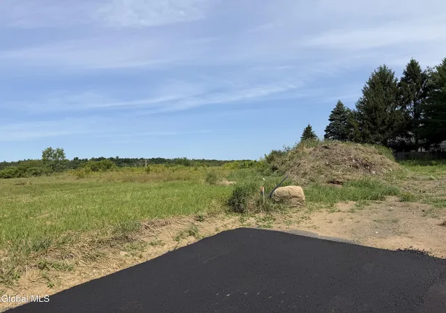 Photo 2 of Sale Pending at 271 Upper Newtown Rd, Mechanicville, NY 12118 | MLS# 202622302 | Listing updated on 2026-07-28