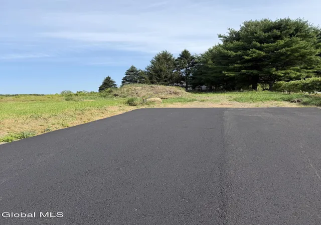 Photo 3 of Sale Pending at 271 Upper Newtown Rd, Mechanicville, NY 12118 | MLS# 202622302 | Listing updated on 2026-07-28