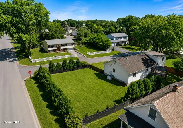Photo 3 of Single family home for sale at 700 Deforest St, Schenectady, NY 12303 | MLS# 202622303 | Listing updated on 2026-08-06