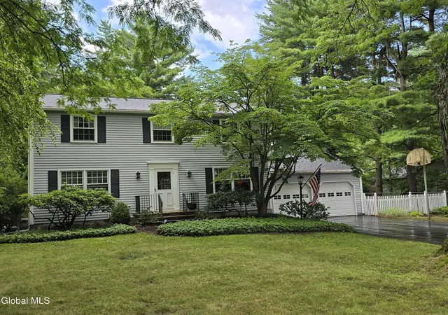 Photo 1 of Sale Pending at 2517 Antonia Dr, Schenectady, NY 12309 | MLS# 202622503 | Listing updated on 2026-08-08