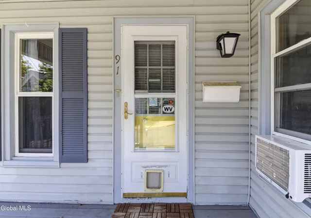 Photo 4 of Single family home for sale at 91 Forest St, Gloversville, NY 12078 | MLS# 202622603 | Listing updated on 2026-08-27
