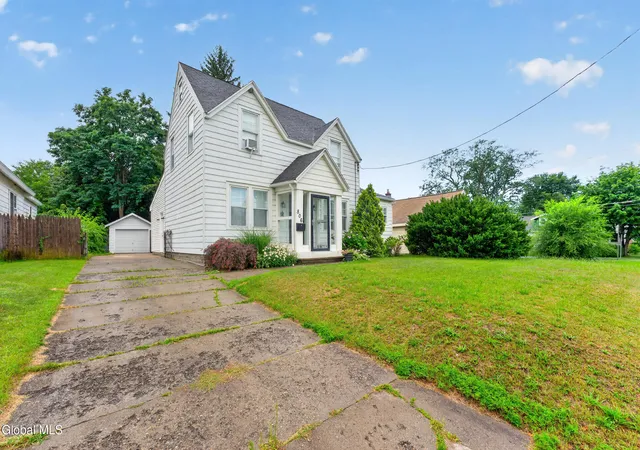 Photo 3 of Sale Pending at 806 Curry Rd, Schenectady, NY 12306 | MLS# 202623188 | Listing updated on 2026-08-15