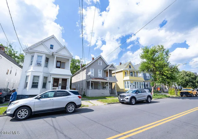 4th image of 49 Mcclellan St, Schenectady, NY 12304 | MLS# 202622557