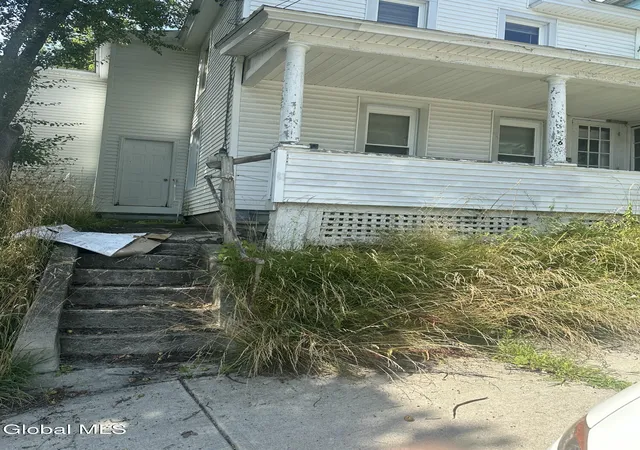 2nd image of 6 Henry St, Amsterdam, NY 12010 | MLS# 202622426