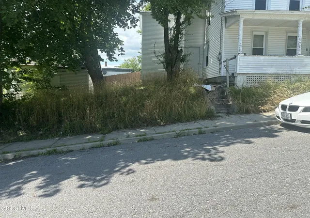 3rd image of 6 Henry St, Amsterdam, NY 12010 | MLS# 202622426