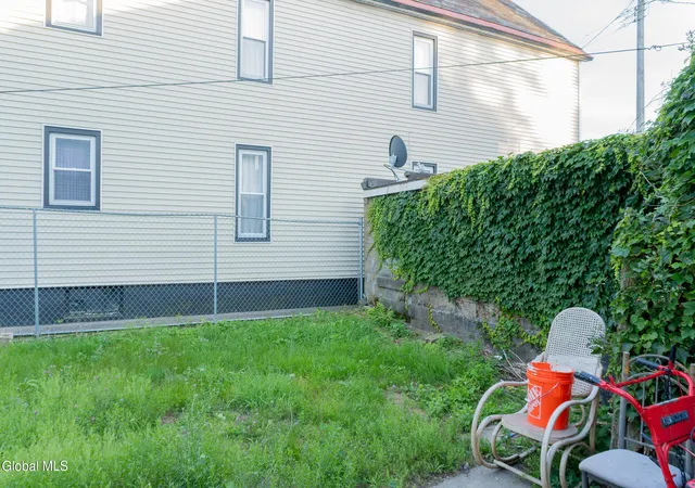 34th image of 311 Craig St, Schenectady, NY 12307 | MLS# 202622498