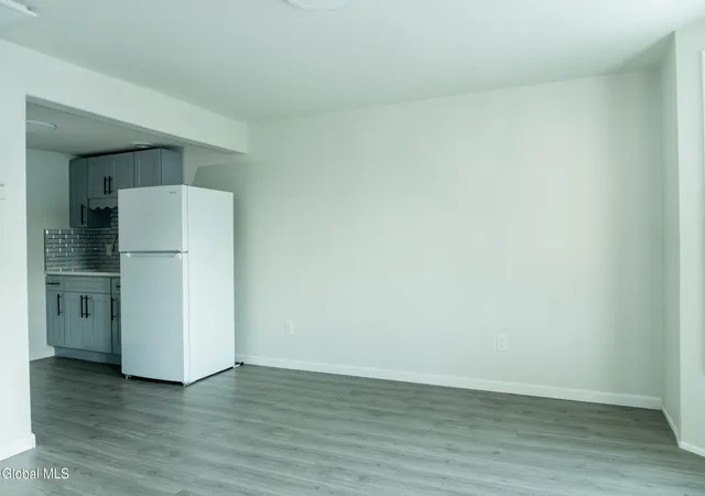 5th image of 311 Craig St, Schenectady, NY 12307 | MLS# 202622498