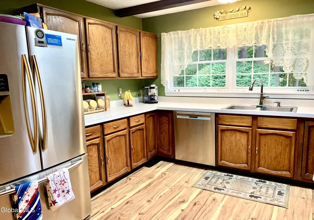 4th image of 10 Helen Dr, Queensbury, NY 12804 | MLS# 202622565