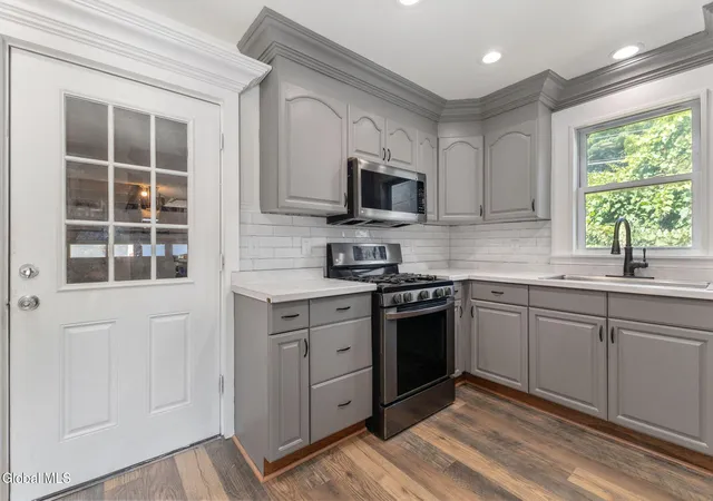 5th image of 16 Gladwish Ave, Albany, NY 12203 | MLS# 202624225