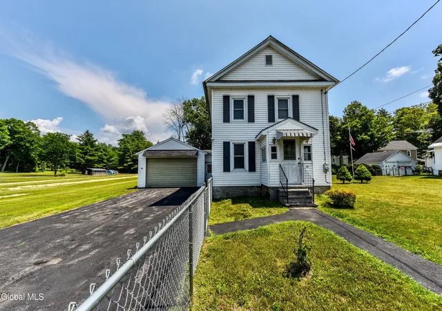 3rd image of 20 Thompson St, Broadalbin, NY 12025 | MLS# 202622824