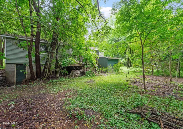 Photo 3 of Sale Pending at 606 W Glenville Rd, Schenectady, NY 12302 | MLS# 202622840 | Listing updated on 2026-08-03
