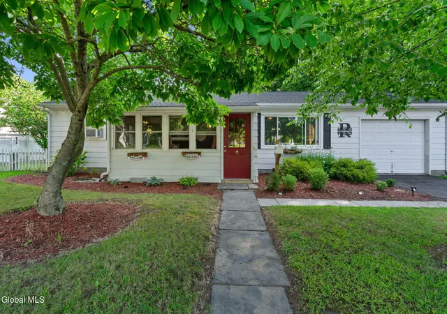 Photo 3 of Sale Pending at 50 Washington Ave, Coxsackie, NY 12051 | MLS# 202622662 | Listing updated on 2026-08-05