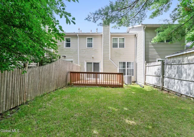 4th image of 22 Woodside Dr, Albany, NY 12208 | MLS# 202622613