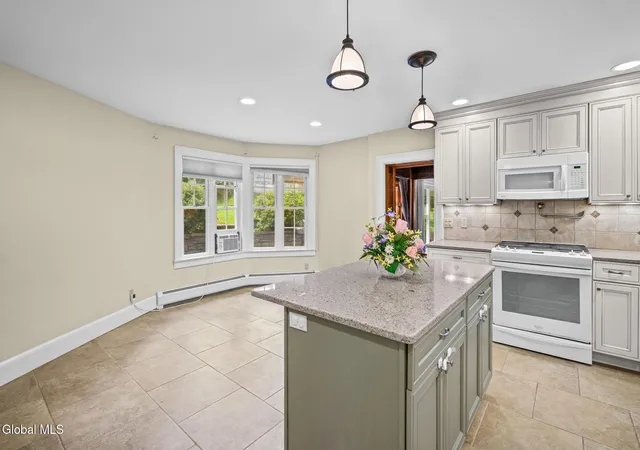 Photo 4 of Single family home for sale at 16 Maple Ave, Brunswick, NY 12180 | MLS# 202623447 | Listing updated on 2026-09-14