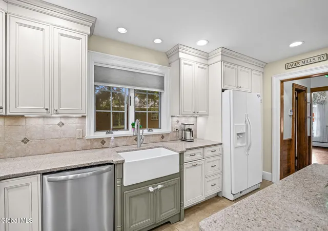 Photo 3 of Single family home for sale at 16 Maple Ave, Brunswick, NY 12180 | MLS# 202623447 | Listing updated on 2026-09-14