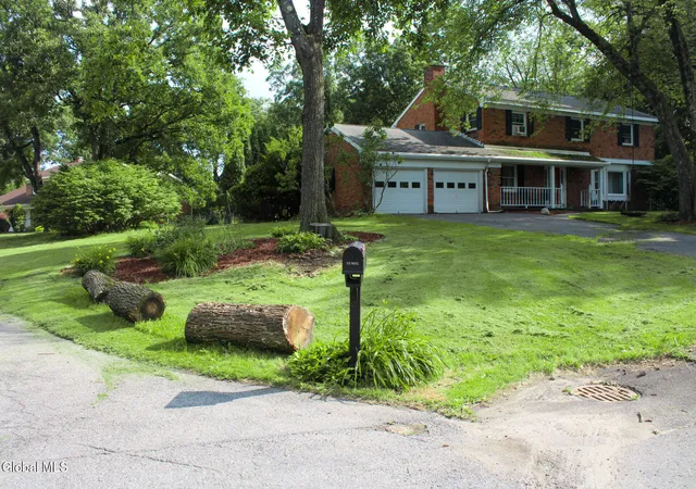 Photo 3 of Single family home for sale at 1015 Cheyenne Rd, Schenectady, NY 12302 | MLS# 202622741 | Listing updated on 2026-09-28