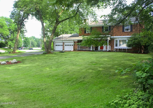 Photo 4 of Single family home for sale at 1015 Cheyenne Rd, Schenectady, NY 12302 | MLS# 202622741 | Listing updated on 2026-09-28