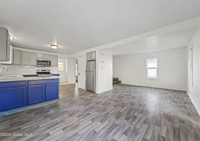 Photo 3 of Single family home for sale at 124 Cottage St, Ravena, NY 12143 | MLS# 202622768 | Listing updated on 2026-08-11