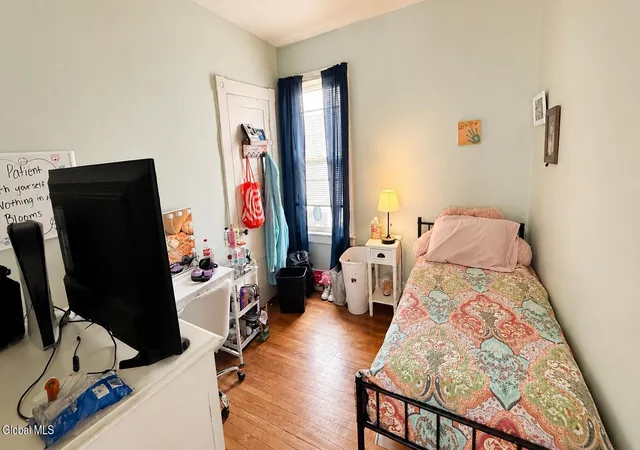 Photo 4 of Sale Pending at 42 Lincoln Ave, Amsterdam, NY 12010 | MLS# 202622600 | Listing updated on 2026-09-04