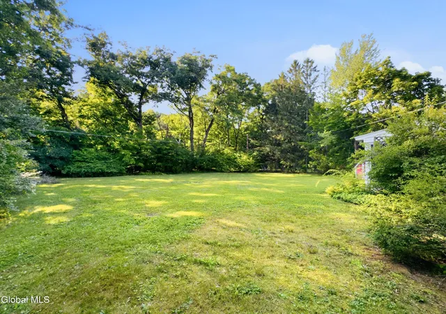 41st image of 98 W Saint Stephens Ln, Schenectady, NY 12302 | MLS# 202622679