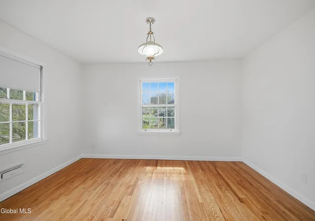 Photo 4 of Sale Pending at 98 W Saint Stephens Ln, Schenectady, NY 12302 | MLS# 202622679 | Listing updated on 2026-09-11