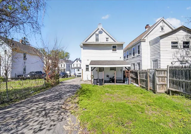 Listing Photo 5 - Condo for sale in building located at 1620 Foster Ave, Schenectady, NY 12308