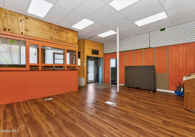 5th image of 41 Chestnut St, Amsterdam, NY 12010 | MLS# 202622593
