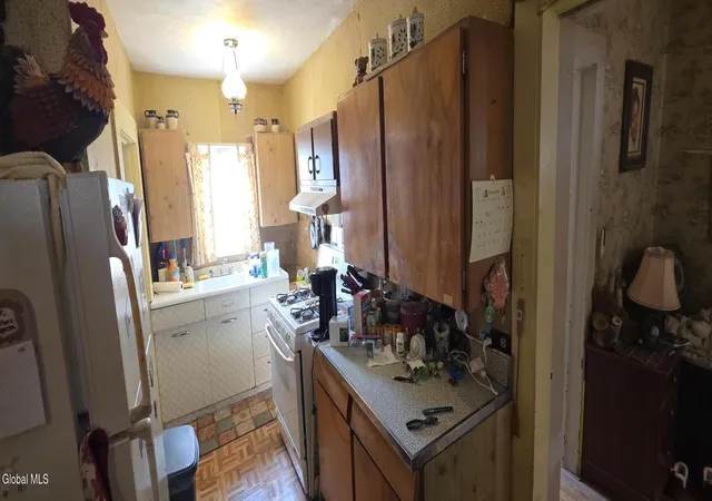 Photo 2 of Single family home for sale at 19 Main St, Albany, NY 12204 | MLS# 202622794 | Listing updated on 2026-09-10