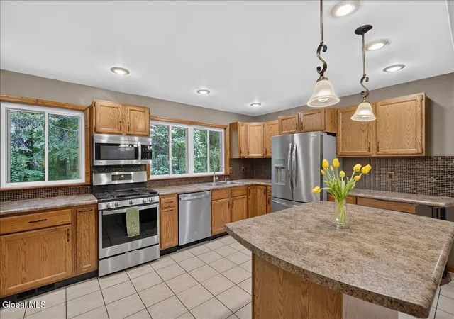 Photo 3 of Sale Pending at 21 Knollwood Dr, Saratoga Springs, NY 12866 | MLS# 202622854 | Listing updated on 2026-09-02