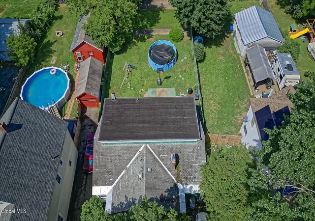 Photo 4 of Single family home for sale at 27 Lexington Ave, Gloversville, NY 12078 | MLS# 202622771 | Listing updated on 2026-08-07