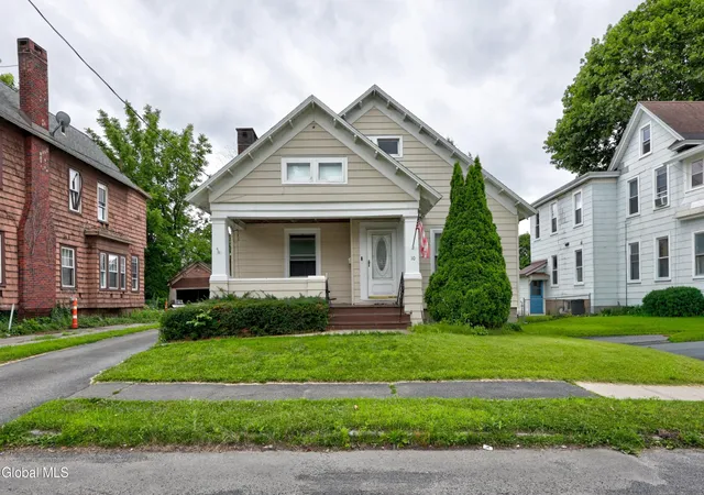29th image of 10 Arnold Ave, Amsterdam, NY 12010 | MLS# 202622673