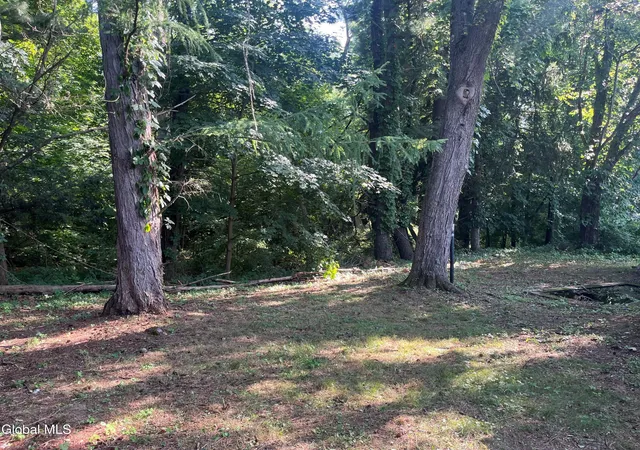 24th image of 2044 Pyle Rd, Schenectady, NY 12303 | MLS# 202622649